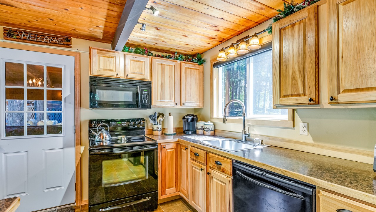 Photo of Kitchen in Roslyn Ridge