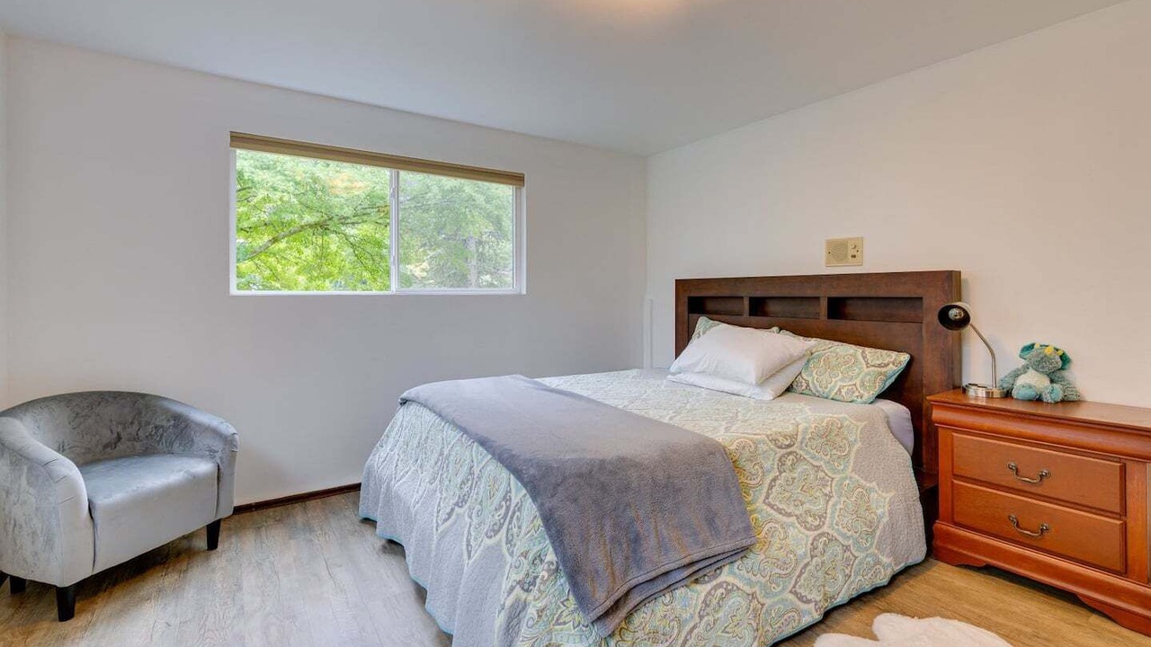 Photo of Bedroom in Lake Forest Park