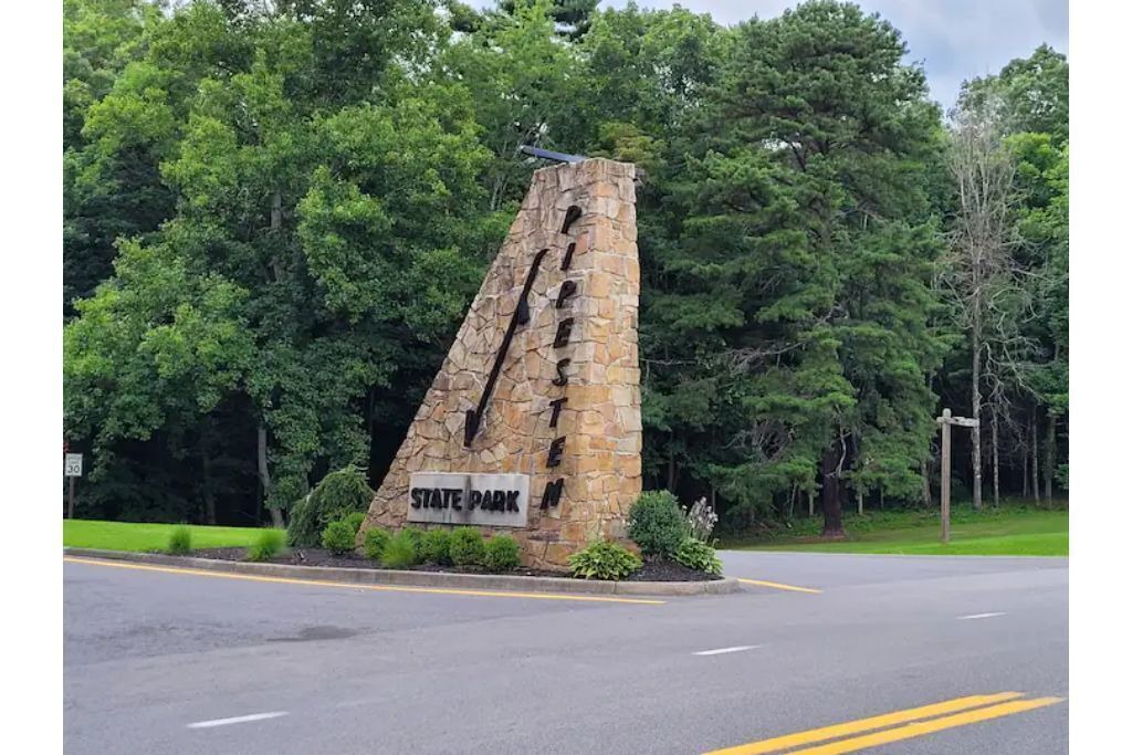 Photo of Others in Pipestem