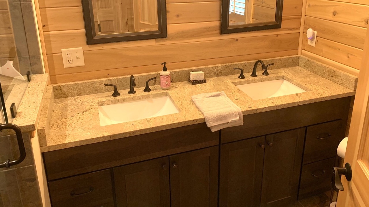 Photo of Bathroom in Gilead