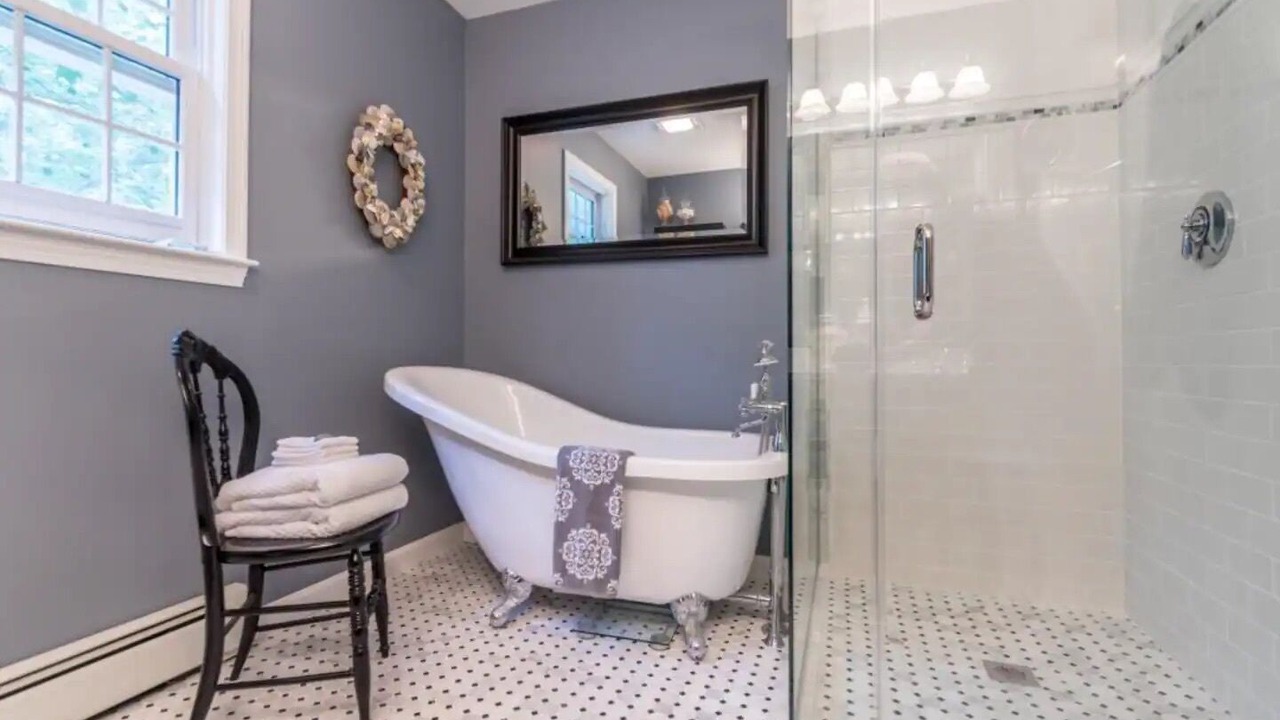 Photo of Bathroom in Hampton