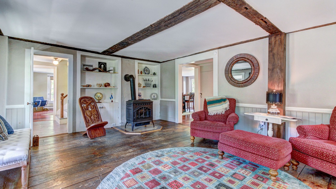 Photo of Bedroom in Williamsville