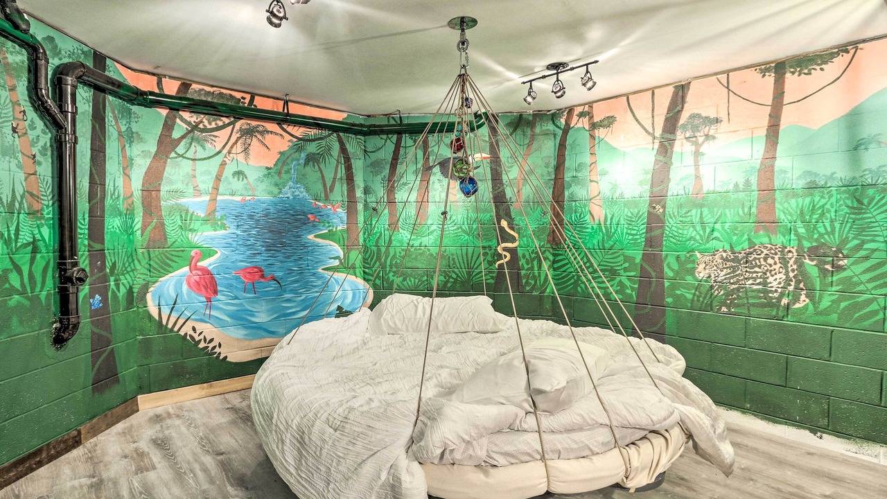 Photo of Bedroom in Charles Town
