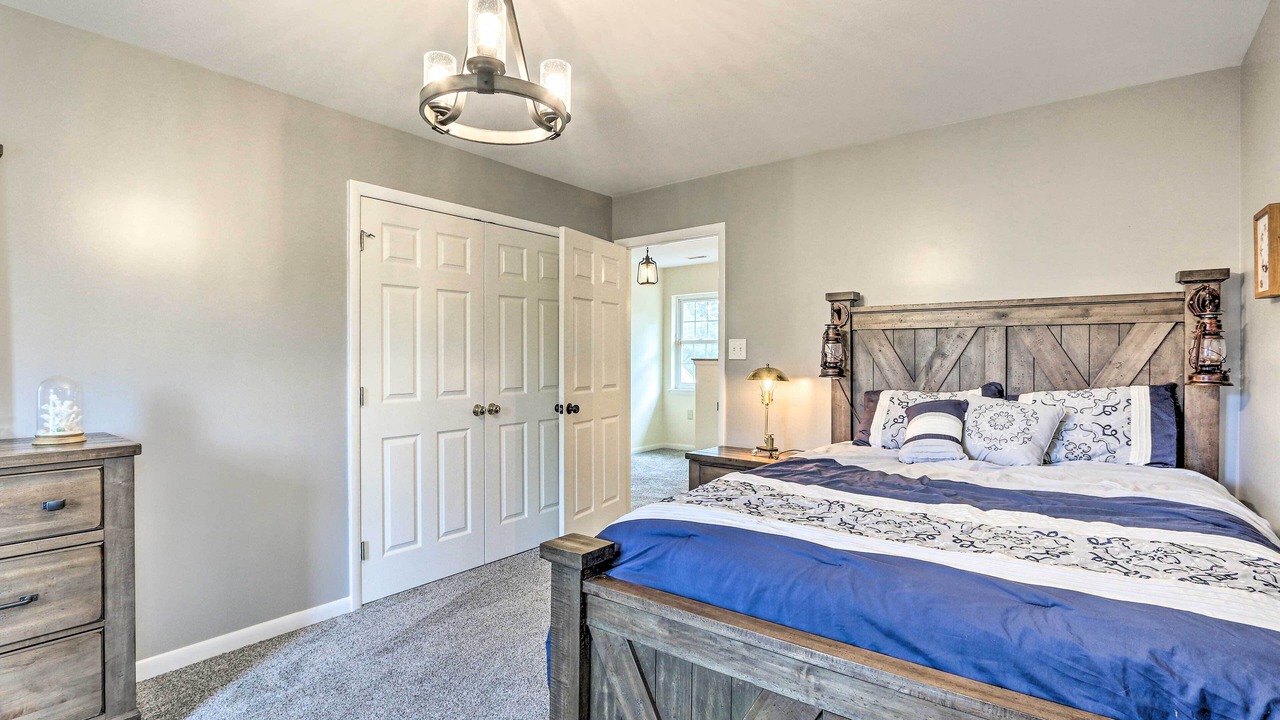 Photo of Bedroom in Charles Town