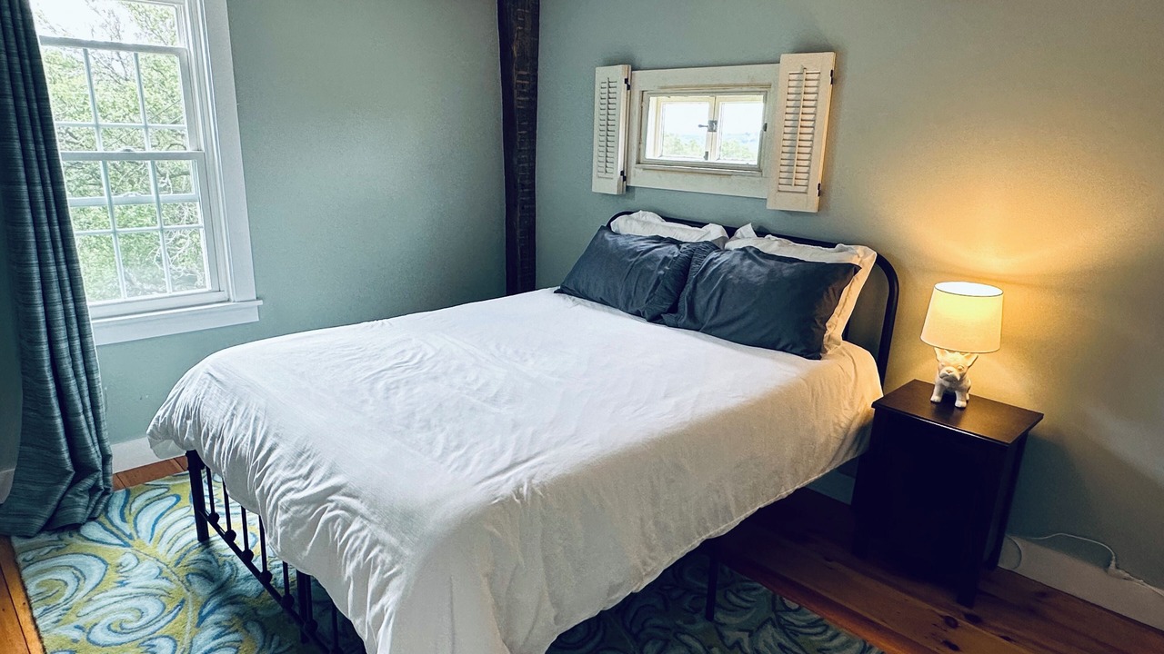 Photo of Bedroom in New London