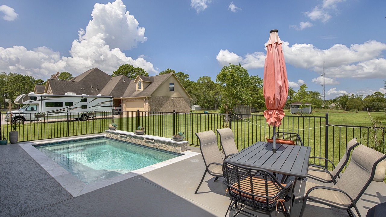 Photo of Outdoor in Dickinson