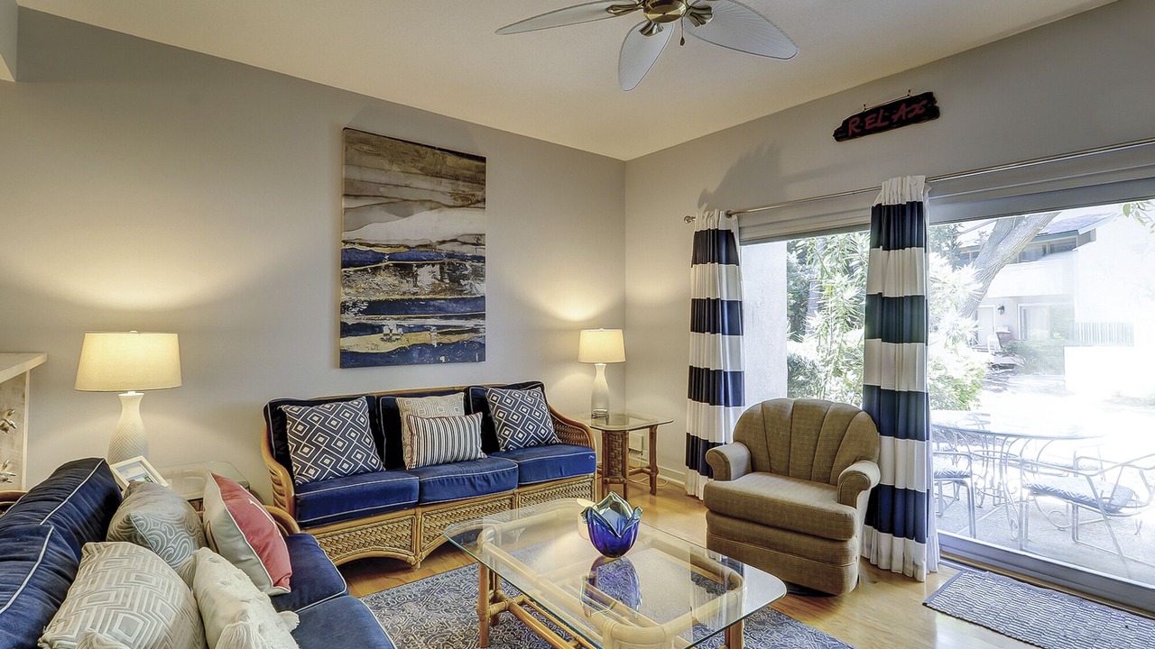 Photo of Livingroom in Sea Pines