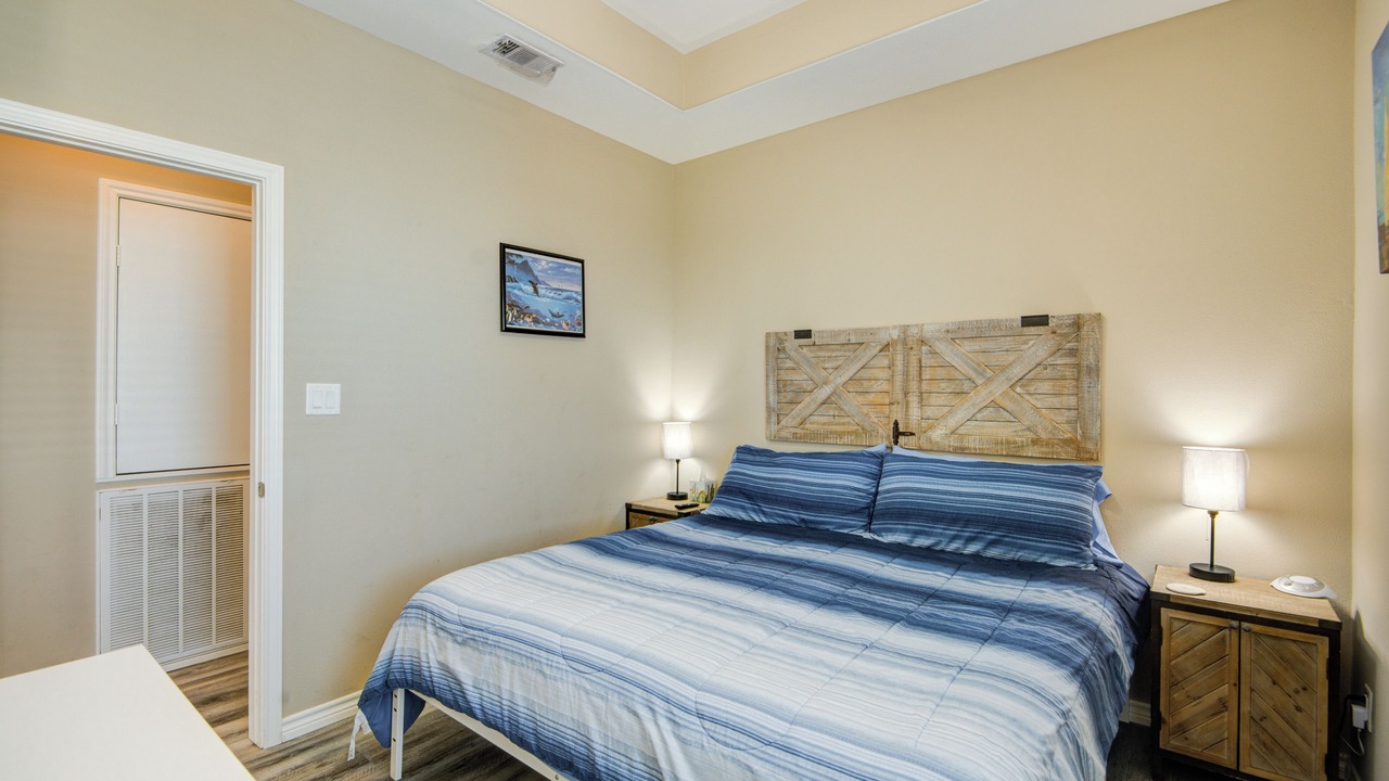 Photo of Bedroom in Port Bolivar