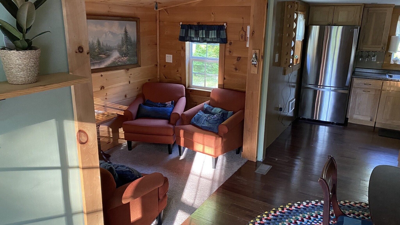 Photo of Livingroom in Bethel