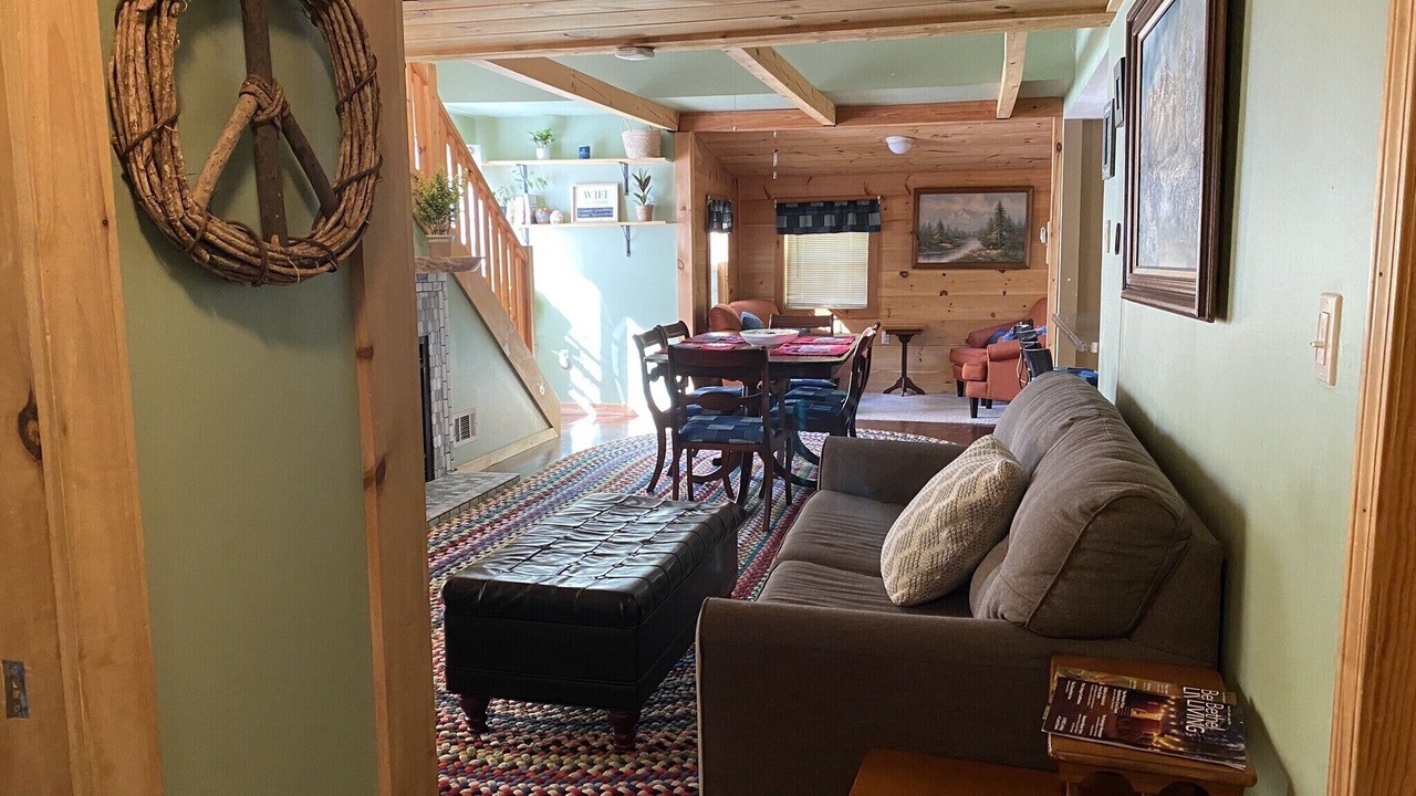 Photo of Livingroom in Bethel