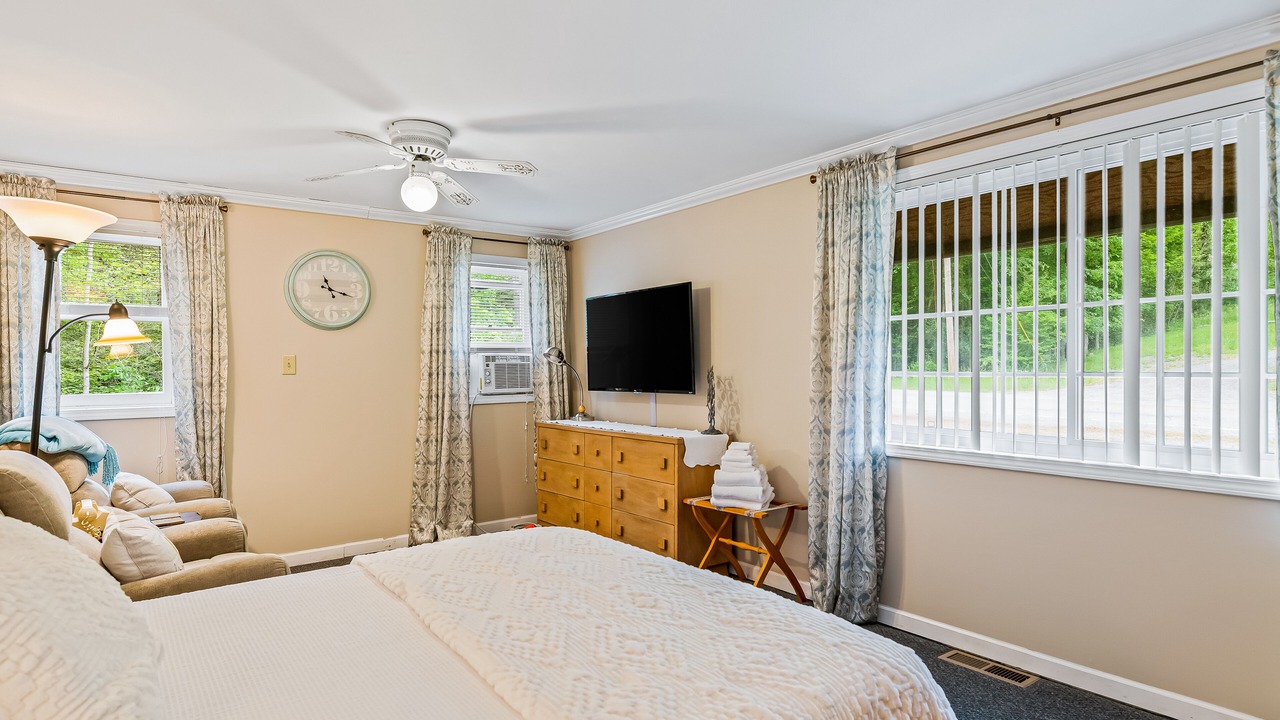 Photo of Bedroom in Diamond Point