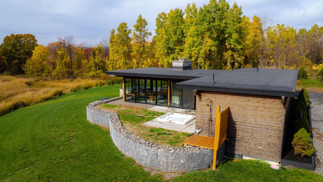 Photo of Outdoor in Hudson