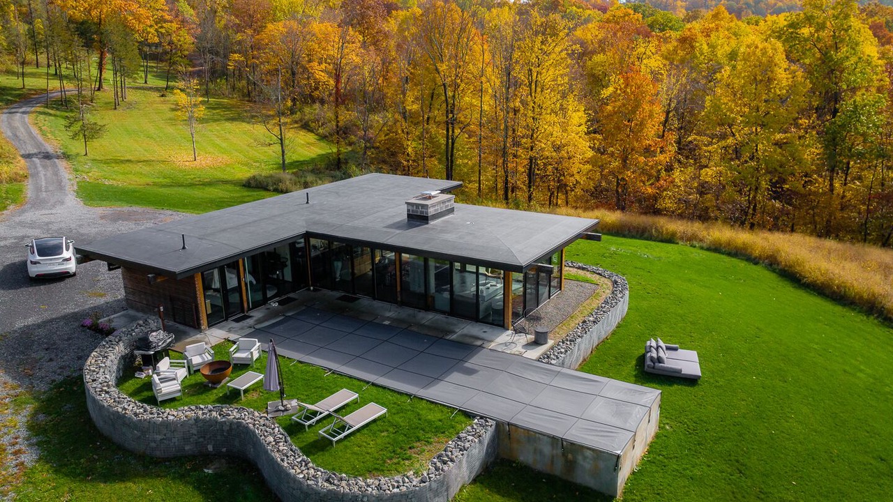 Photo of Outdoor in Hudson