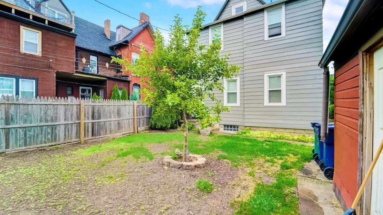 Photo of Outdoor in Front Park