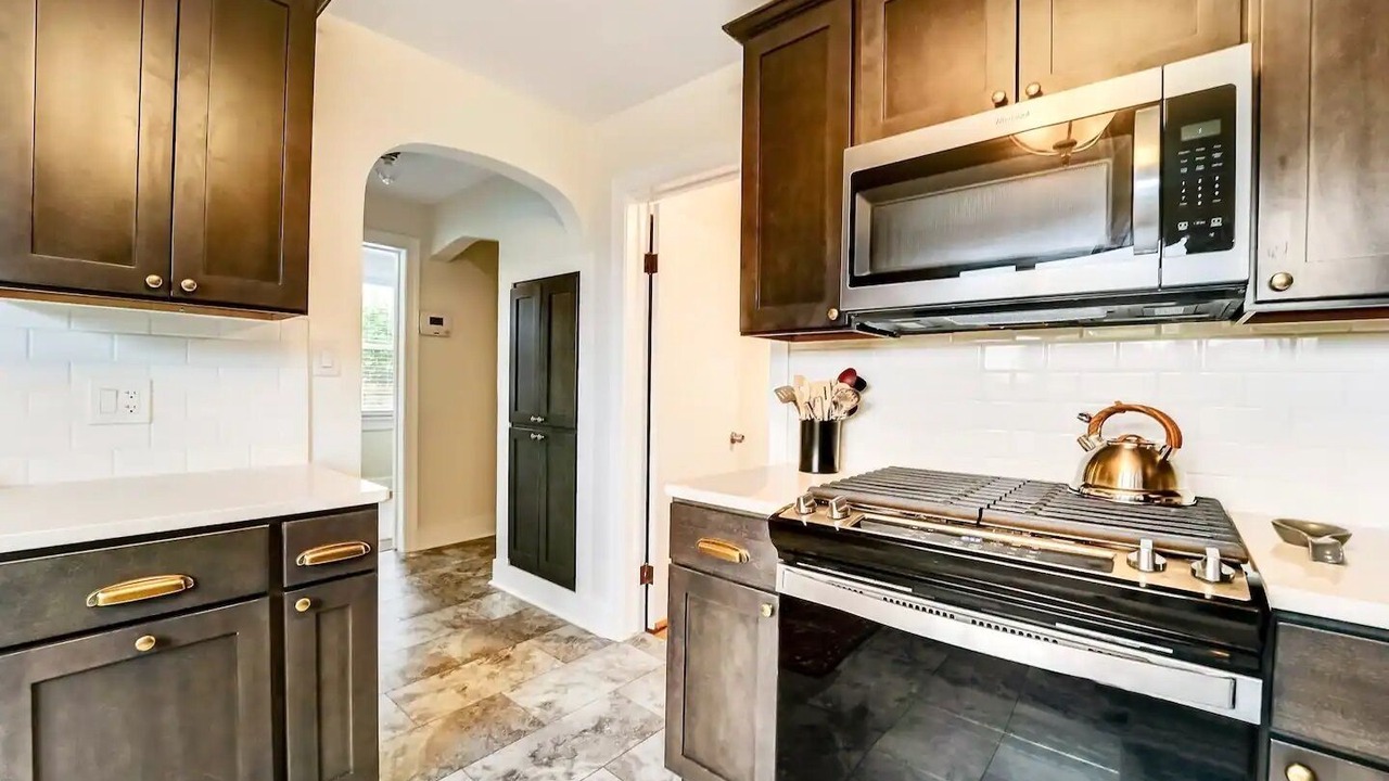Photo of Kitchen in Front Park