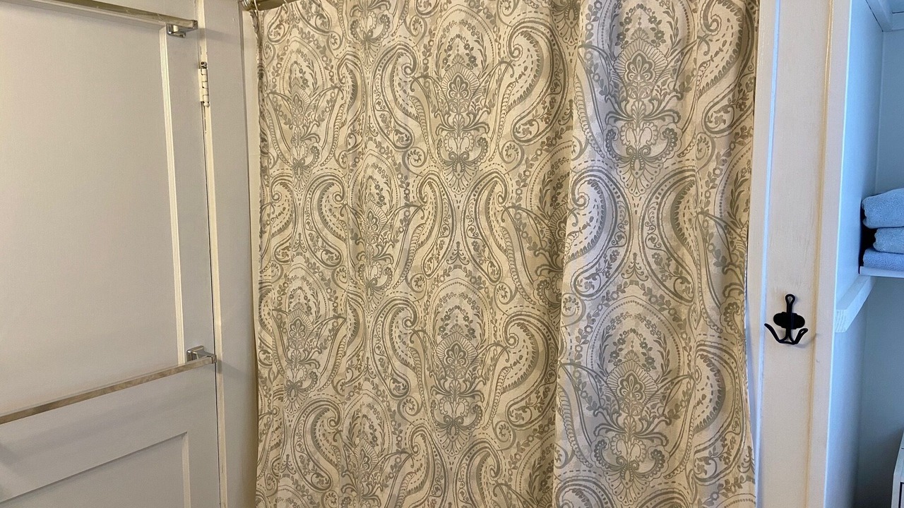 Photo of Bathroom in Greenbush
