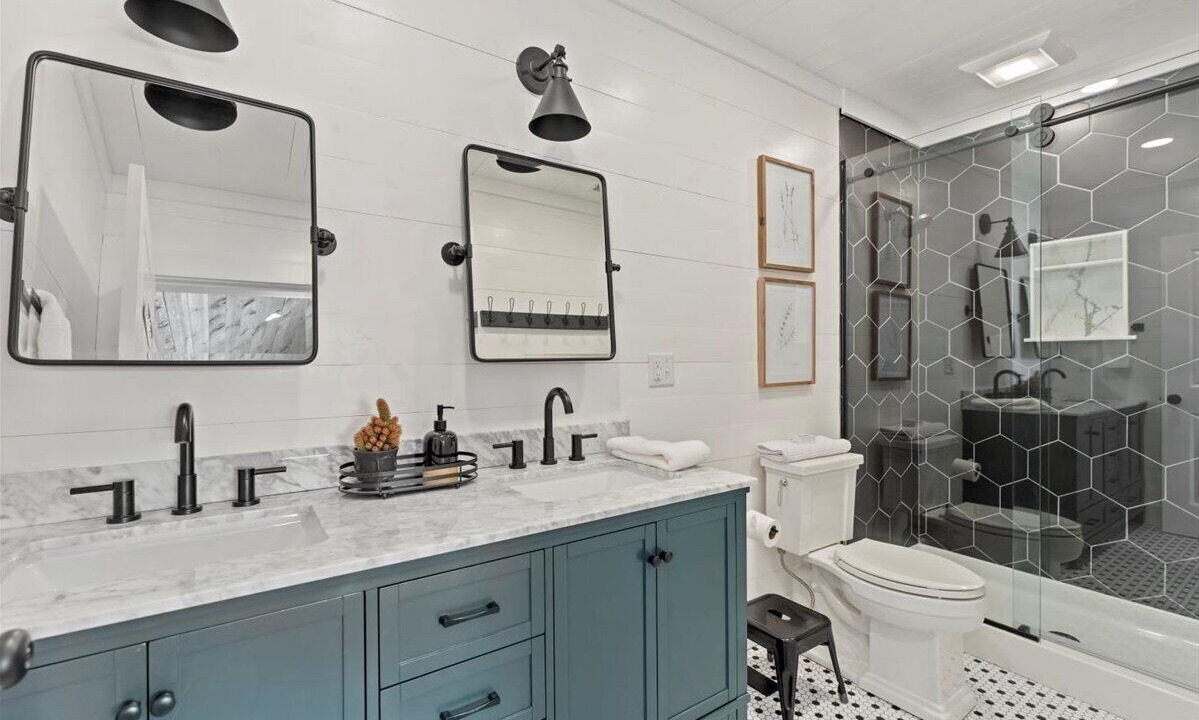 Photo of Bathroom in Lake George