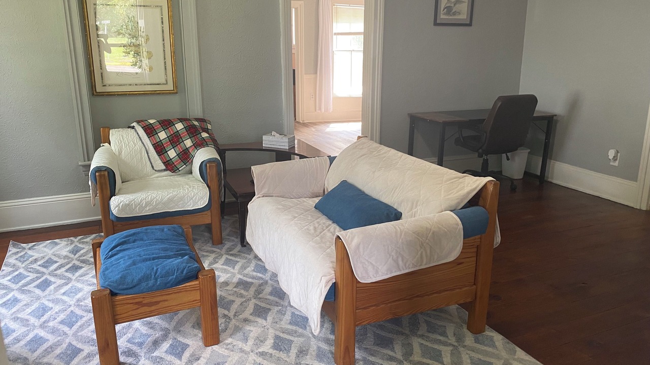 Photo of Livingroom in Ravenswood