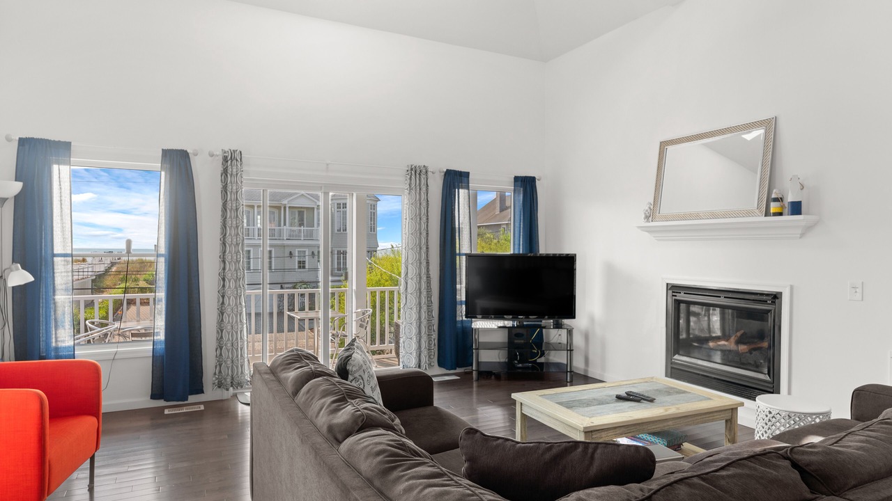 Photo of Livingroom in West Hampton Dunes