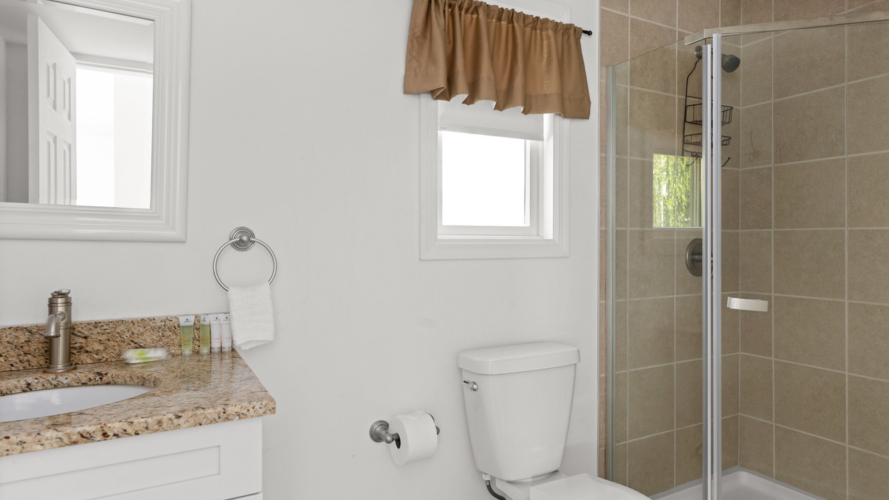Photo of Bathroom in West Hampton Dunes