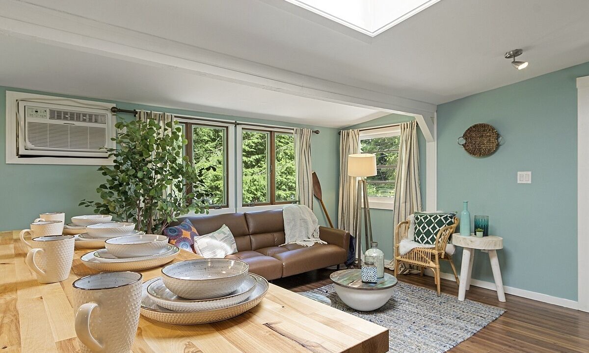 Photo of Livingroom in Gilmanton