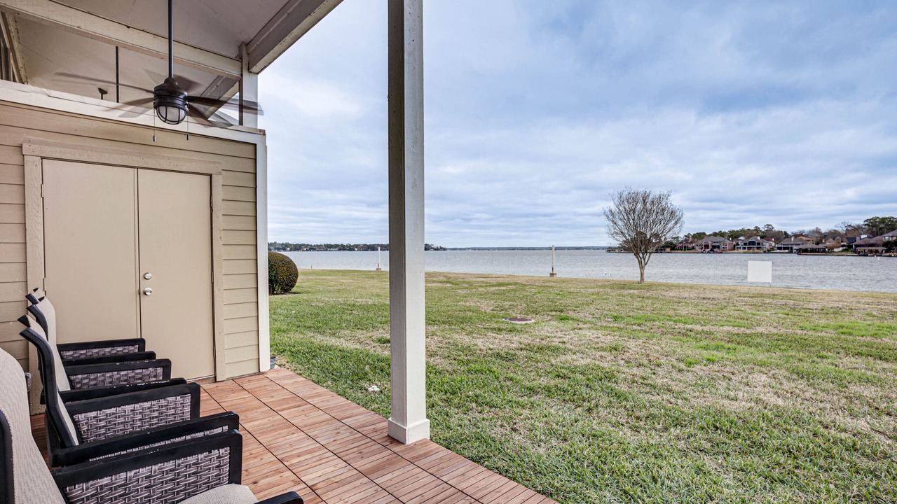 Photo of Outdoor in April Sound