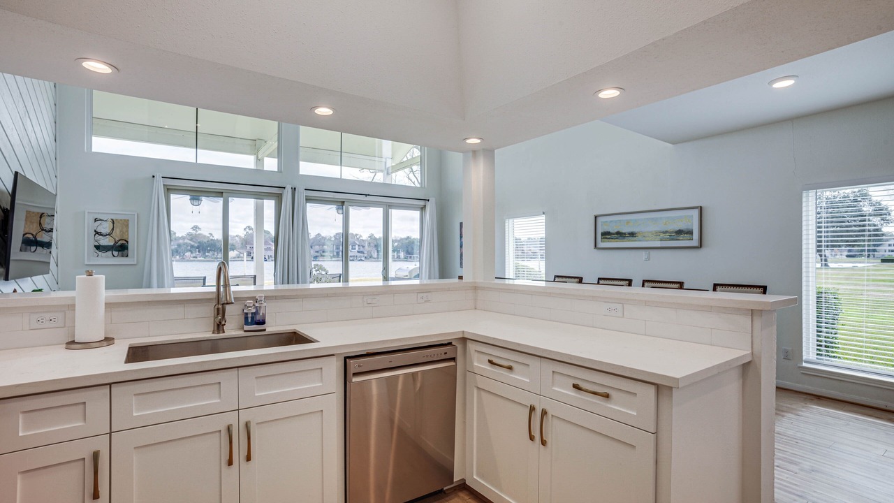 Photo of Kitchen in April Sound