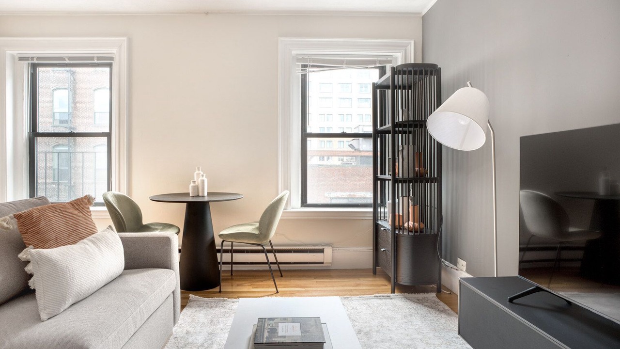 Photo of Livingroom in Back Bay