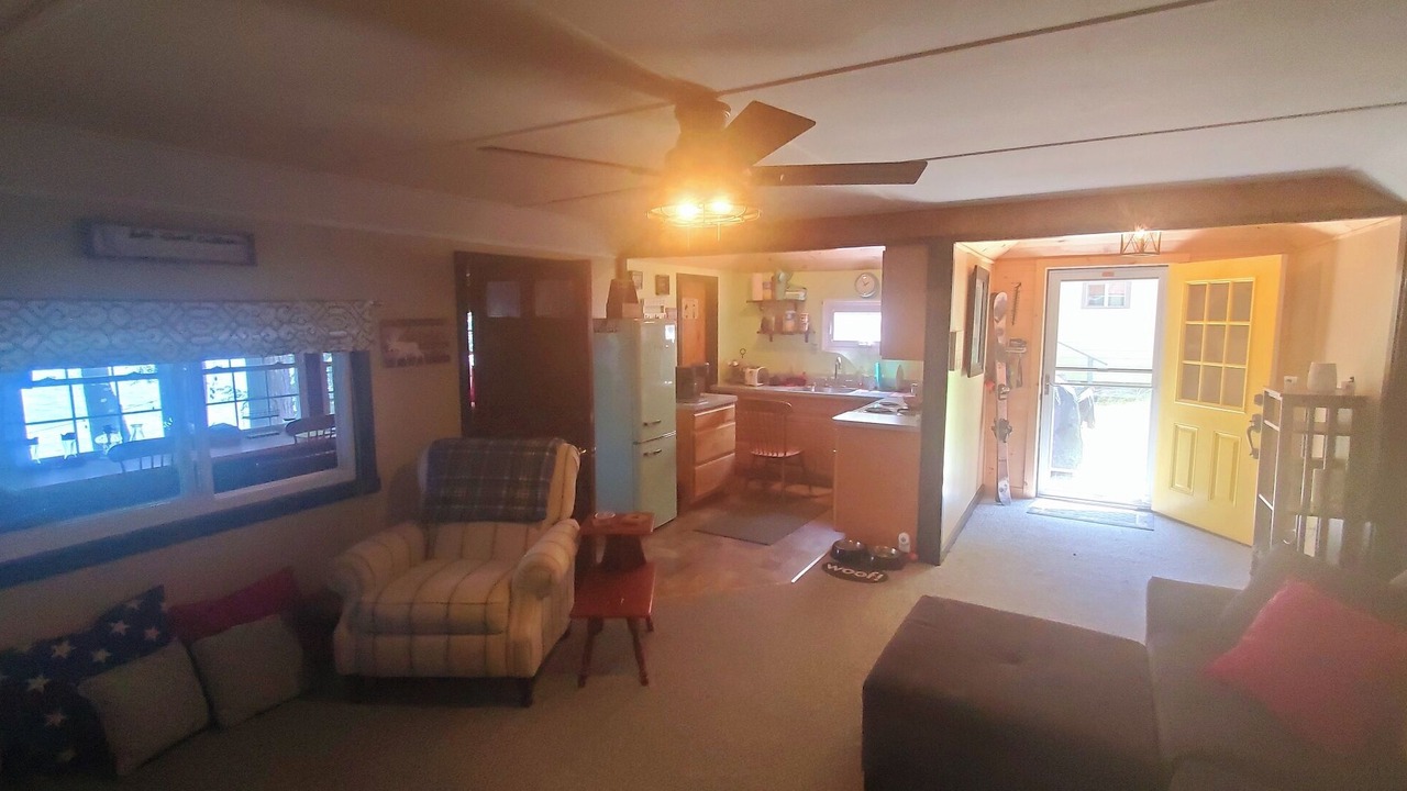 Photo of Livingroom in Poultney