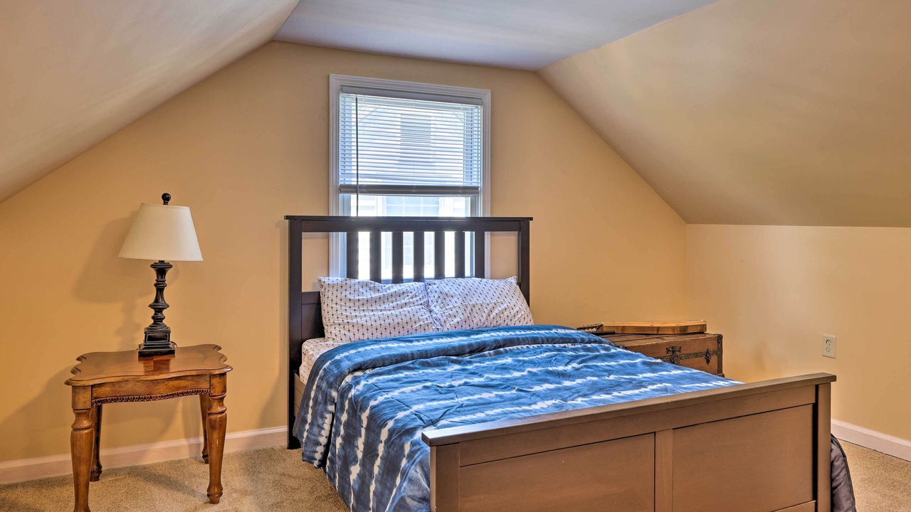 Photo of Bedroom in Kanawha City