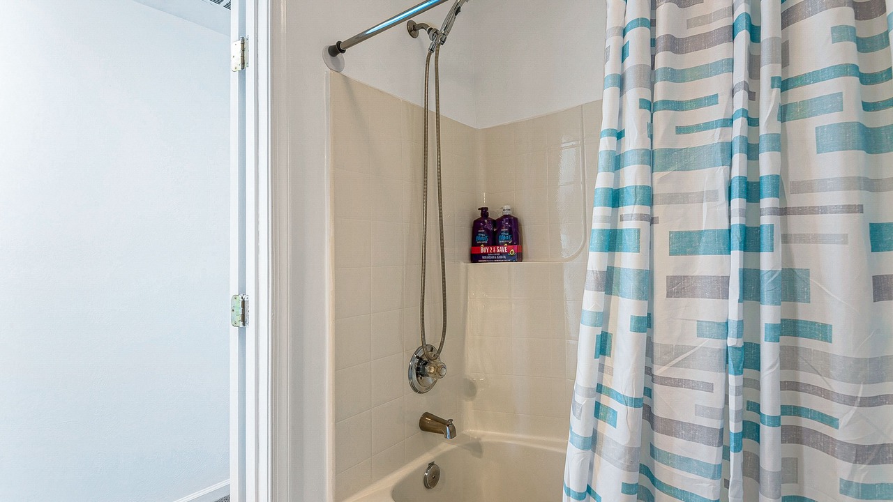 Photo of Bathroom in North Camellia Acres