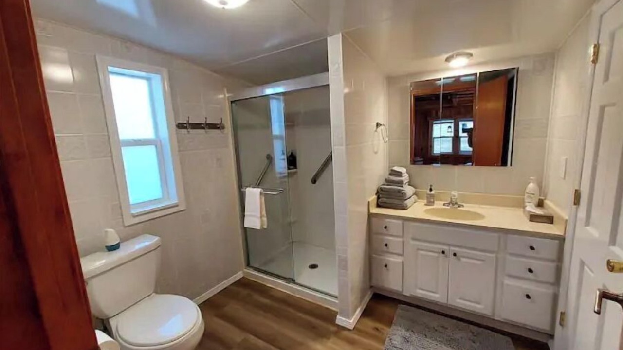Photo of Bathroom in Harper