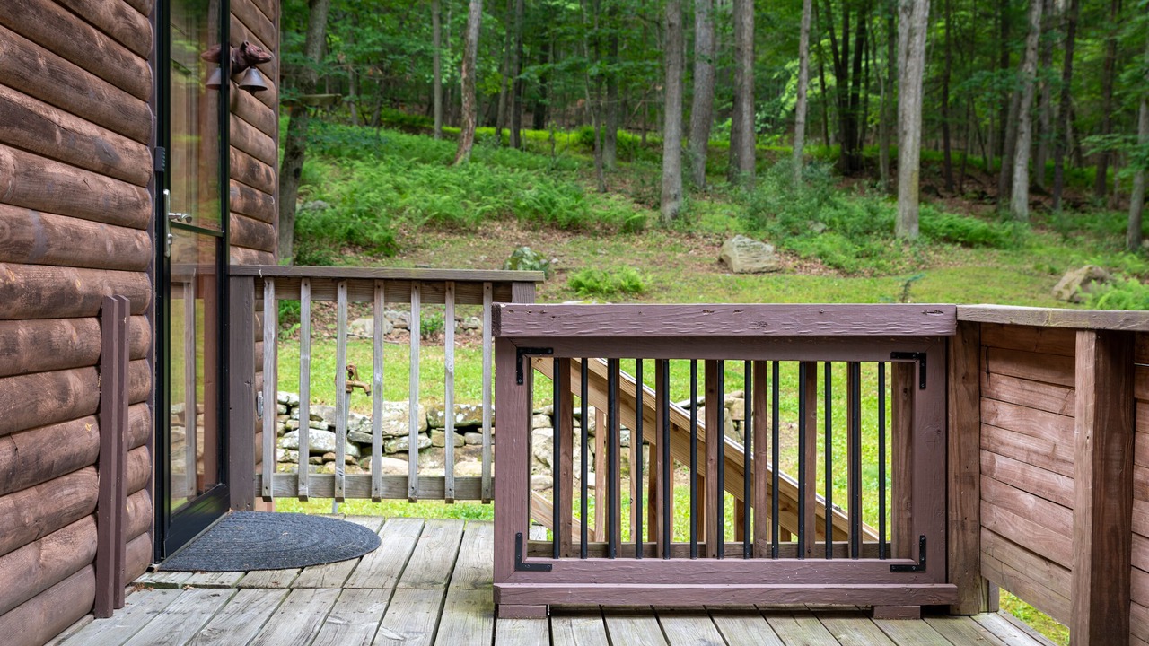 Photo of Patio Balcony in Lost River
