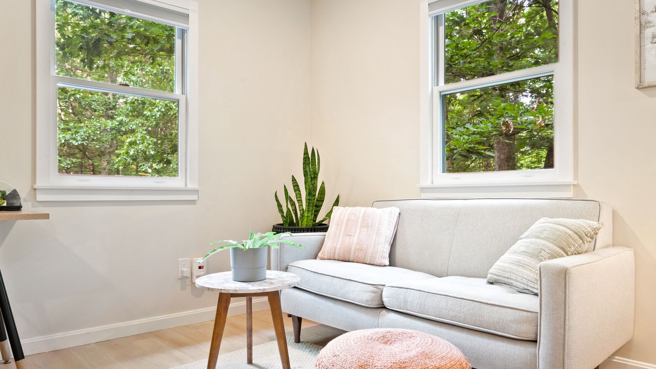 Photo of Livingroom in Lost River