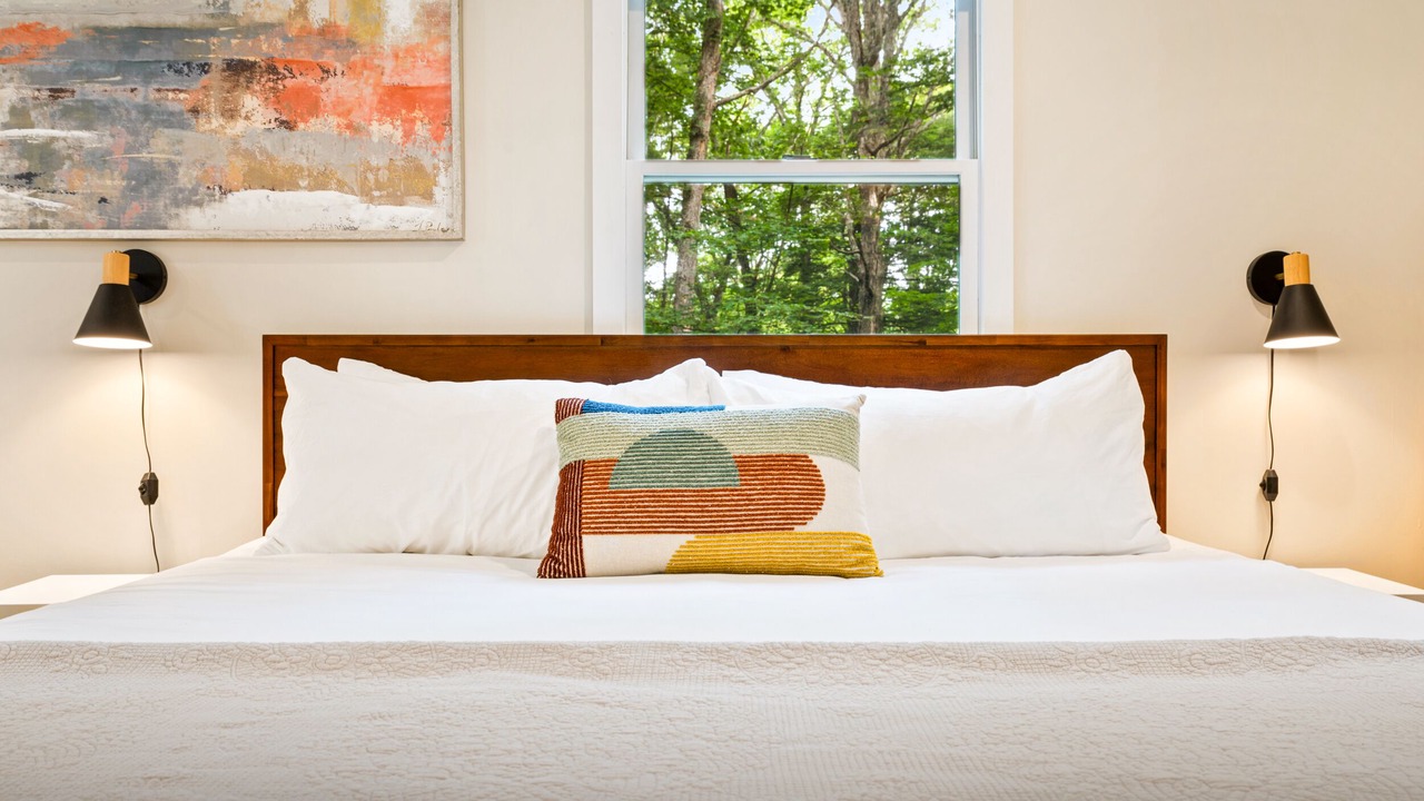 Photo of Bedroom in Lost River