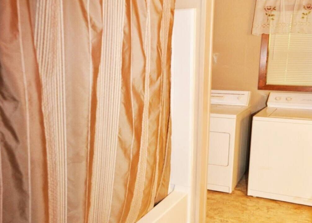 Photo of Bathroom in Dunes City