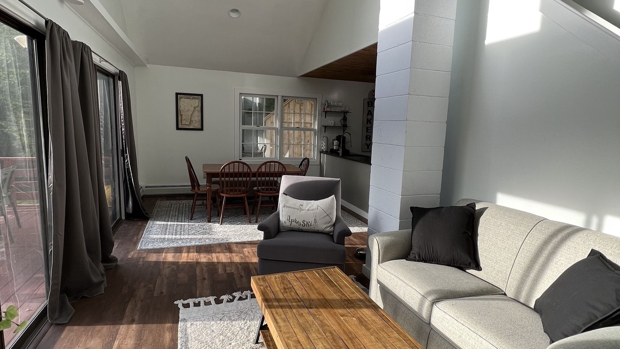 Photo of Livingroom in Bridgewater