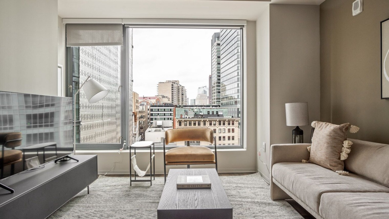 Photo of Livingroom in Theatre District