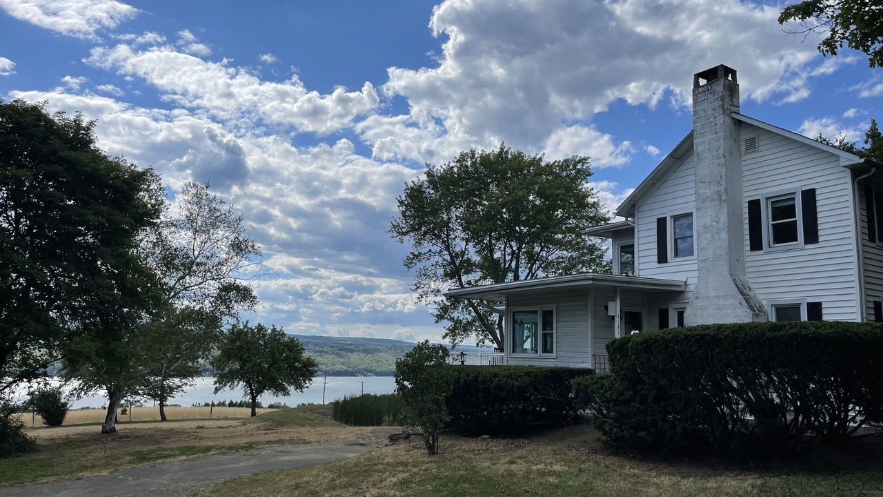 Photo of Outdoor in Burdett