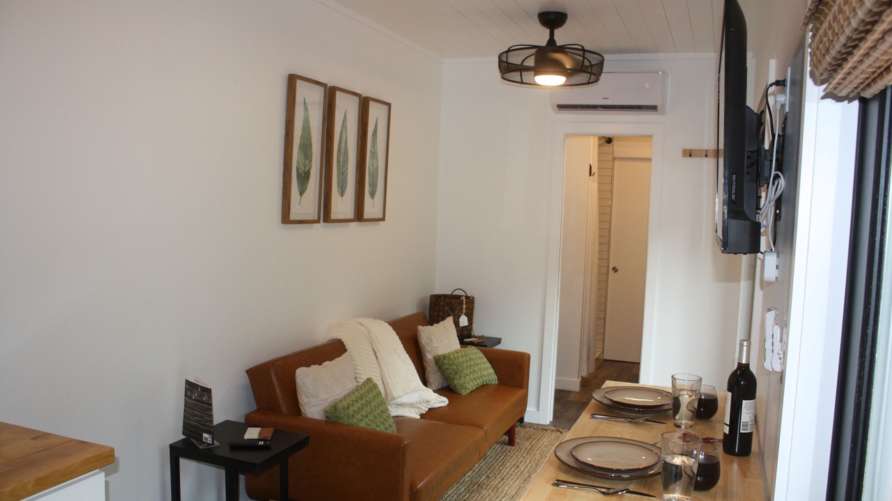 Photo of Livingroom in McArthur