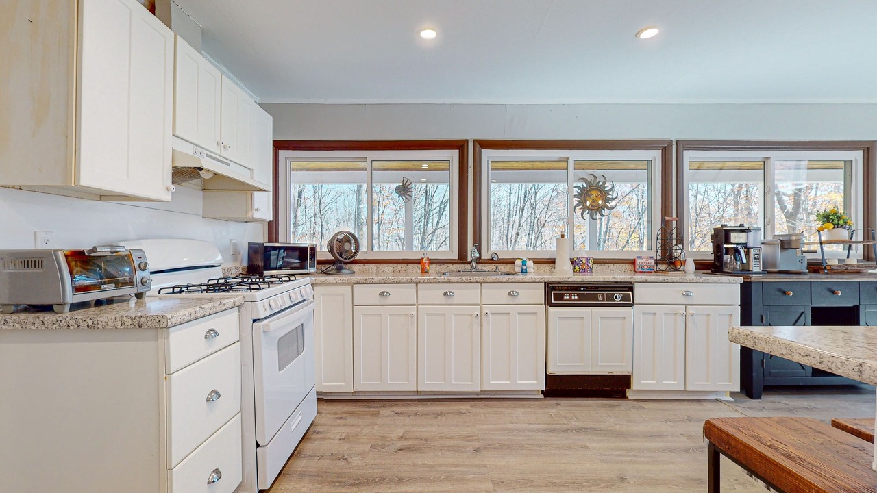 Photo of Kitchen in Stratton and Bromley Ski Areas