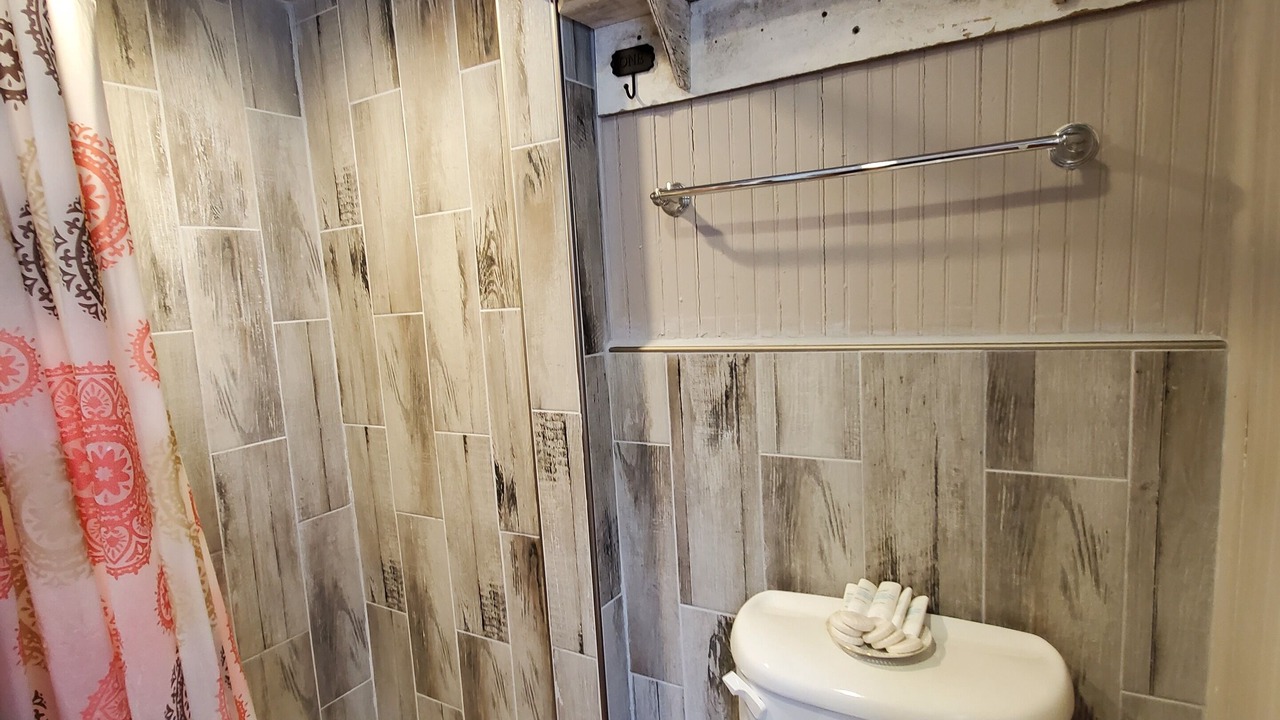 Photo of Bathroom in Pleasant Valley