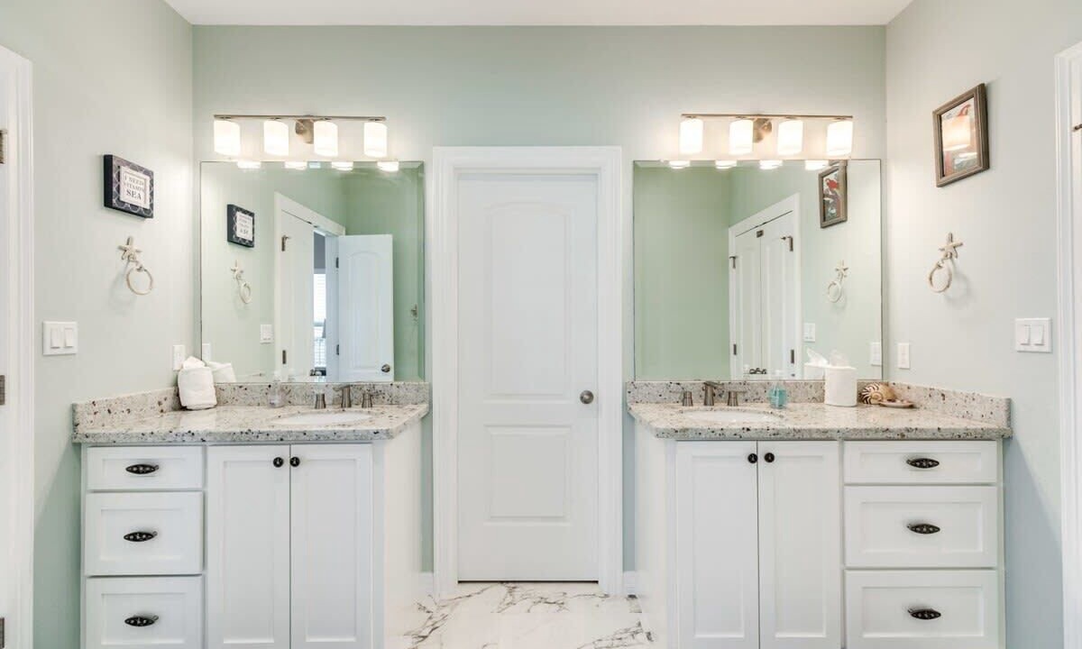 Photo of Bathroom in Surfside Beach