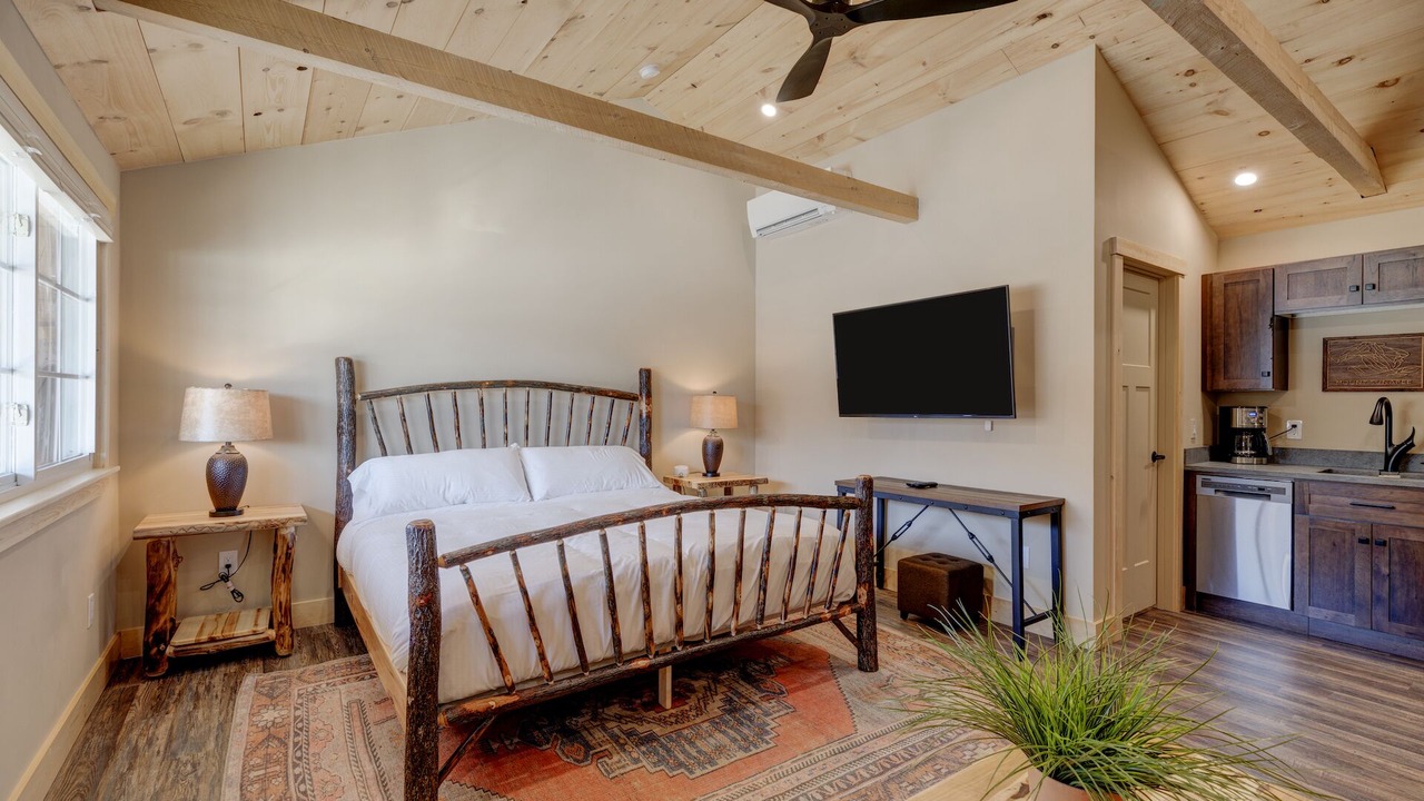 Photo of Bedroom in Sunapee