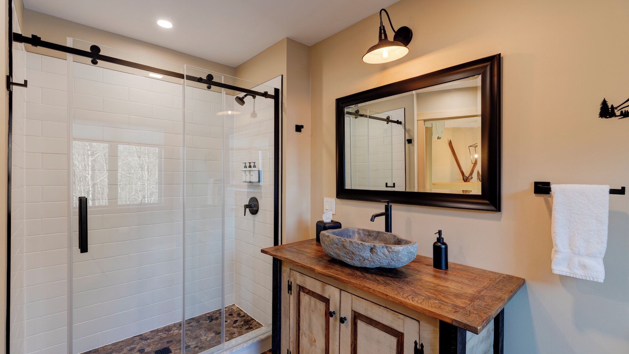 Photo of Bathroom in Sunapee