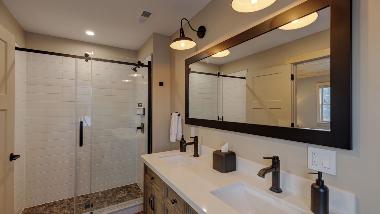 Photo of Bathroom in Sunapee