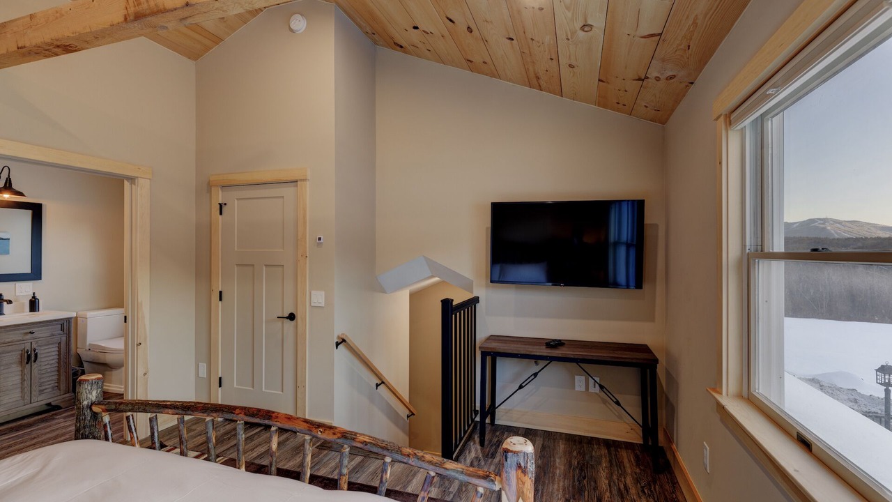 Photo of Bedroom in Sunapee