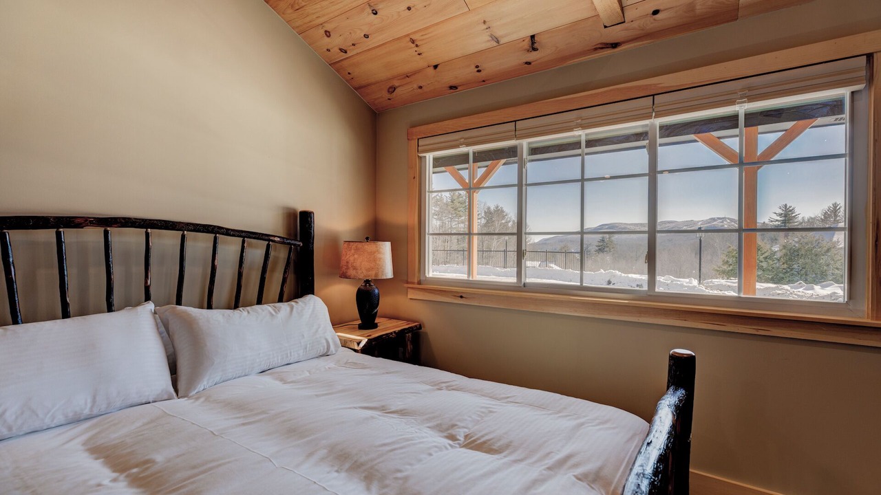 Photo of Bedroom in Sunapee