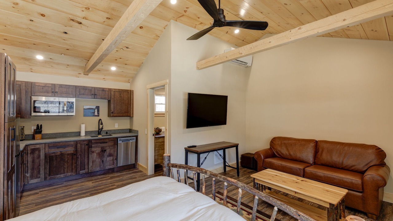 Photo of Bedroom in Sunapee