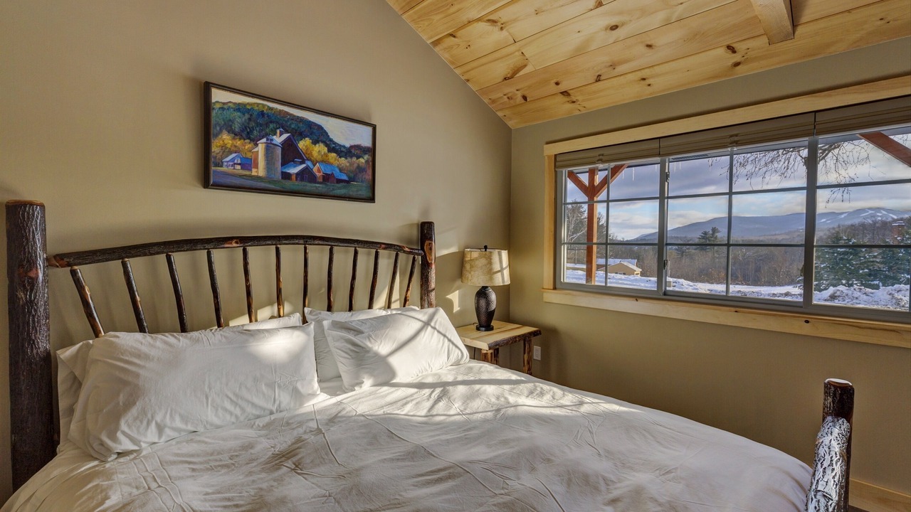Photo of Bedroom in Sunapee